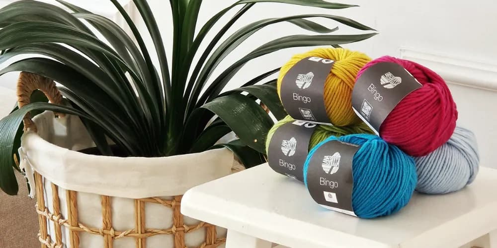 Jaka włóczka na czapkę dla dziecka? Wybierz bezpieczne i miękkie opcje